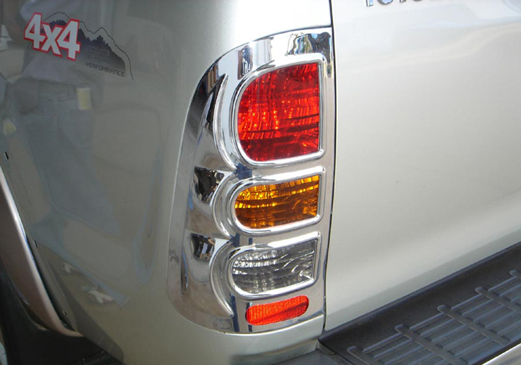 Chrysler 300m tail lights #2